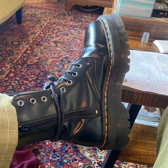 Platform docs in great shape for a great price! - Picture 4 of 4